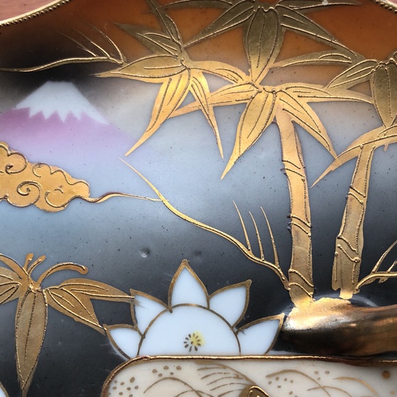 Little Porcelain Handle Serving Plate - Picture 7 of 7